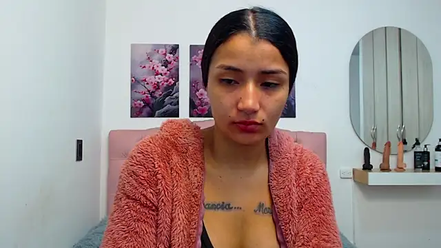 Snapshot of conni_f00x chatting on December 4, 2025, 12:48 pm conni f00x online show from December 4, 2025, 12:48 pm