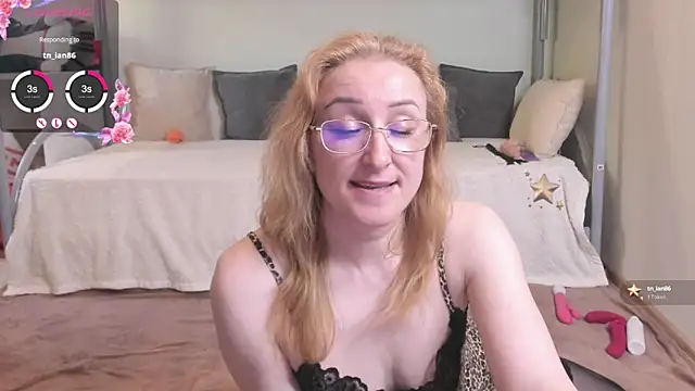 Snapshot of MadissonKiss chatting on May 29, 2026, 6:41 am MadissonKiss online show from May 29, 2026, 6:41 am