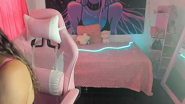 Melanyy 100 online show from March 11, 2026, 6:13 pm