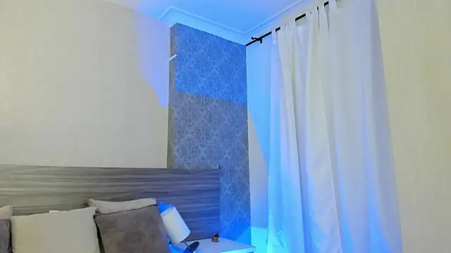 Mistyca online show from April 18, 2026, 11:01 am