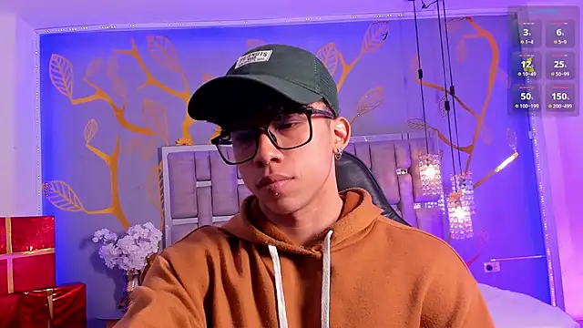 Snapshot of AkazaBoy_ chatting on December 16, 2025, 4:06 am AkazaBoy online show from December 16, 2025, 4:06 am