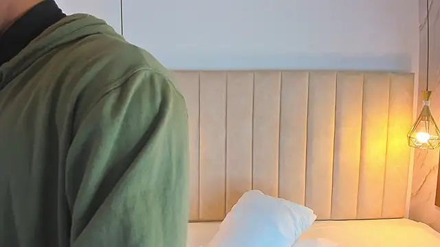 Snapshot of AkazaBoy_ chatting on November 28, 2025, 3:50 am AkazaBoy online show from November 28, 2025, 3:50 am