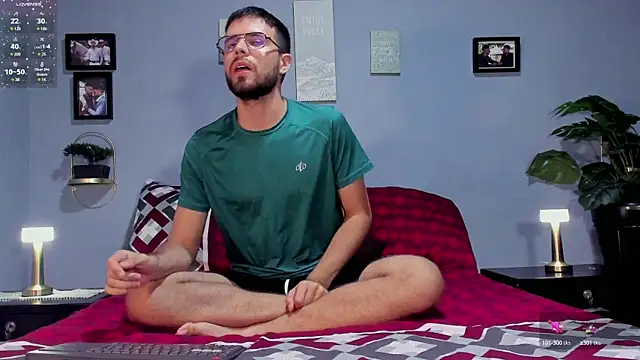 Snapshot of ETHAN_ADAM chatting on March 13, 2025, 12:59 am ETHAN ADAM online show from March 13, 2025, 12:59 am