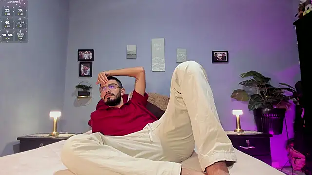 Snapshot of ETHAN_ADAM chatting on March 18, 2025, 9:56 am ETHAN ADAM online show from March 18, 2025, 9:56 am