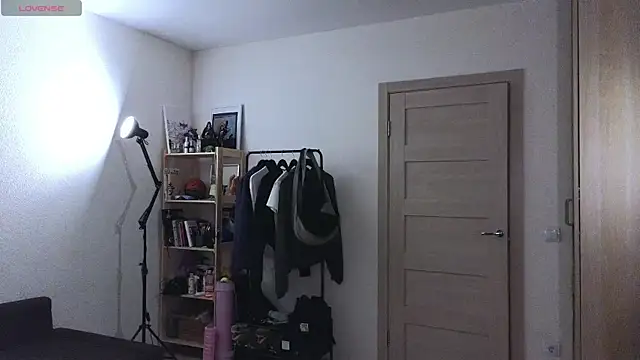 Snapshot of Space_X_Roxy_ chatting on October 7, 2025, 6:42 pm Space X Roxy  online show from October 7, 2025, 6:42 pm