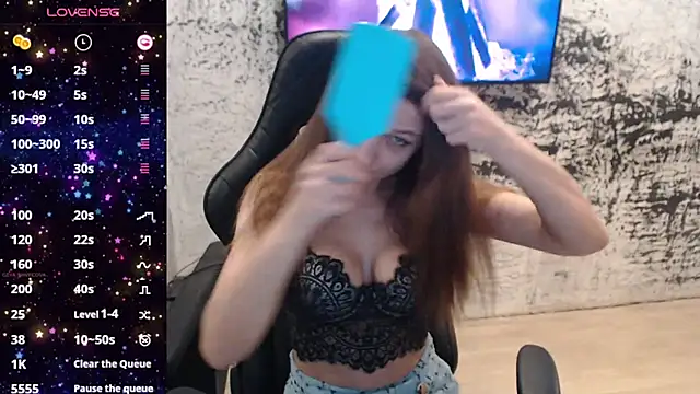 PamelaYoun online show from November 24, 2025, 7:03 pm