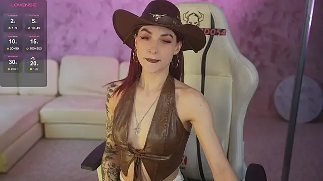 Magnetic Mia  online show from April 21, 2026, 11:22 pm