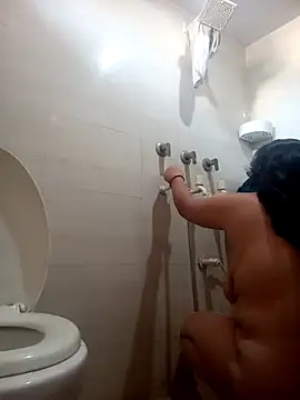 Snapshot of Punjabi_beauty123 chatting on February 15, 2025, 4:36 am Punjabi beauty123 online show from February 15, 2025, 4:36 am