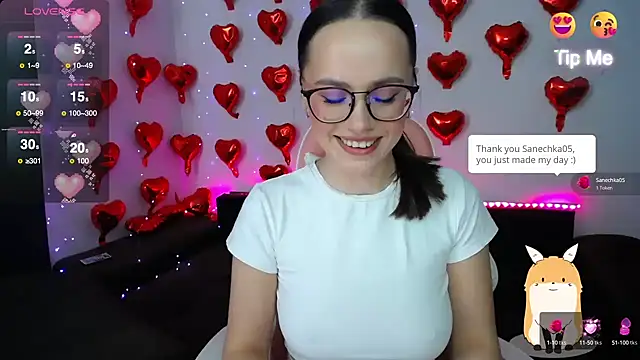 Snapshot of Emillias chatting on March 18, 2025, 9:23 am Emillias online show from March 18, 2025, 9:23 am