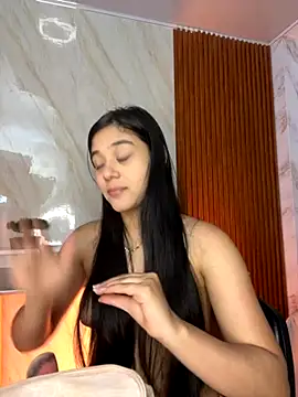 Snapshot of floriamANDjazmin chatting on October 10, 2025, 4:24 am floriamANDjazmin online show from October 10, 2025, 4:24 am