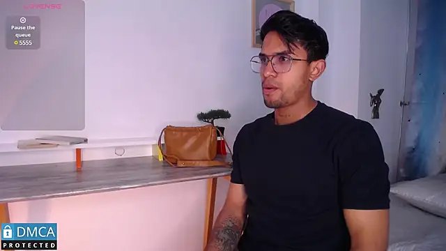 Snapshot of floriamANDjazmin chatting on March 3, 2025, 3:05 am floriamANDjazmin online show from March 3, 2025, 3:05 am