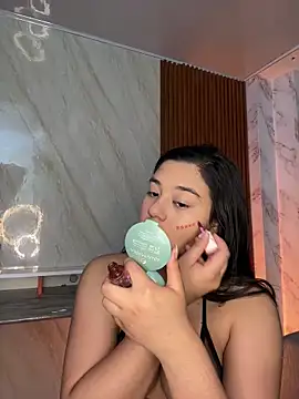 Snapshot of floriamANDjazmin chatting on April 29, 2026, 7:09 pm floriamANDjazmin online show from April 29, 2026, 7:09 pm