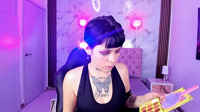 AuroraDiaz online show from February 19, 2026, 11:40 am