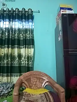 Snapshot of Sumi-roy chatting on November 16, 2025, 7:57 am Sumi-roy online show from November 16, 2025, 7:57 am