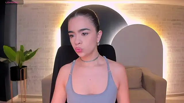 Snapshot of AlanaCraft chatting on October 16, 2025, 12:13 pm AlanaCraft online show from October 16, 2025, 12:13 pm