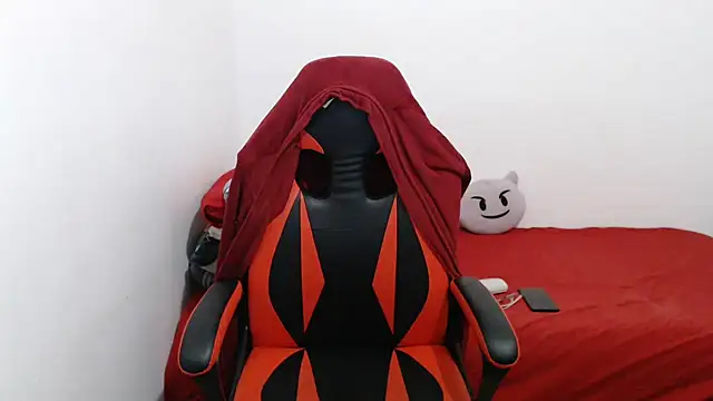 madelyn30 online show from October 29, 2025, 9:52 am