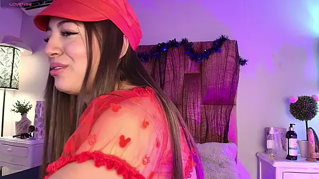 Snapshot of SweetBonniie chatting on October 31, 2025, 2:13 pm SweetBonniie online show from October 31, 2025, 2:13 pm