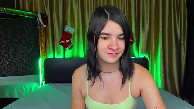  Polly Love  online show from January 8, 2026, 7:14 am