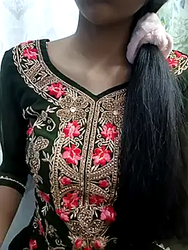 Snapshot of Aradhna_cute chatting on February 13, 2025, 10:44 am Aradhna cute online show from February 13, 2025, 10:44 am