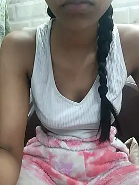 Snapshot of Aradhna_cute chatting on February 18, 2025, 4:14 pm Aradhna cute online show from February 18, 2025, 4:14 pm