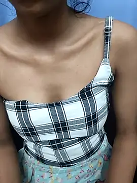 Snapshot of Aradhna_cute chatting on February 24, 2025, 2:37 pm Aradhna cute online show from February 24, 2025, 2:37 pm