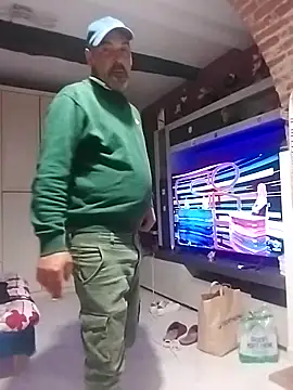 affascino online show from April 6, 2026, 7:48 pm