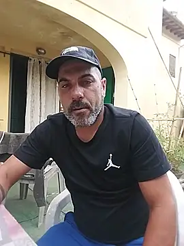 Snapshot of affascino chatting on June 3, 2026, 6:34 pm affascino online show from June 3, 2026, 6:34 pm