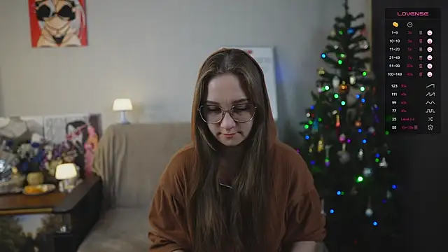 Snapshot of Miatiny chatting on December 17, 2025, 9:58 am Miatiny online show from December 17, 2025, 9:58 am