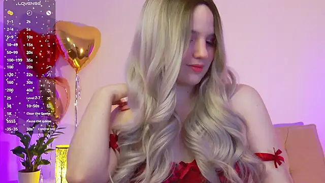 Roxieex online show from February 14, 2025, 9:10 pm