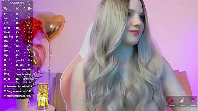 Roxieex online show from February 15, 2025, 3:42 am