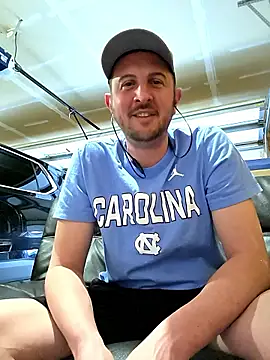 Snapshot of MrMechanic38 chatting on March 19, 2026, 11:27 pm MrMechanic38 online show from March 19, 2026, 11:27 pm