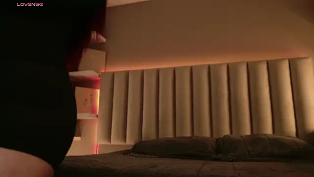 Snapshot of Megan_mooree_ chatting on September 23, 2025, 12:23 pm Megan mooree online show from September 23, 2025, 12:23 pm