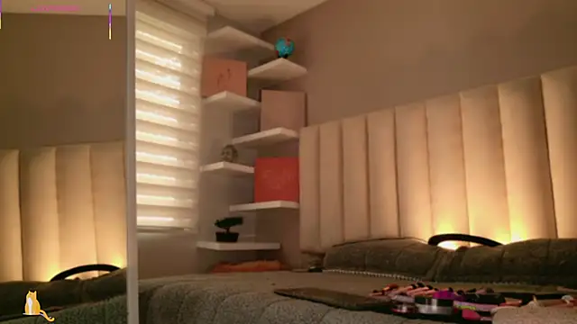 Snapshot of Megan_mooree_ chatting on October 11, 2025, 12:39 pm Megan mooree online show from October 11, 2025, 12:39 pm