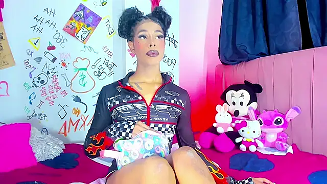 bloom444 online show from February 5, 2026, 1:34 am