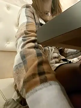 Snapshot of Alexvit2616 chatting on November 6, 2025, 10:19 am Alexvit2616 online show from November 6, 2025, 10:19 am