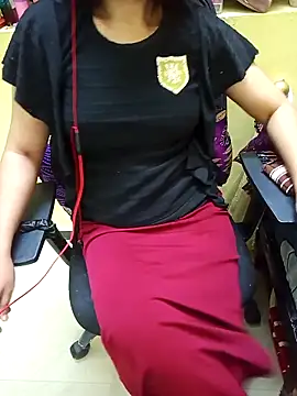 yourtamilcouple online show from March 3, 2026, 5:14 am