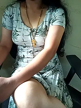 yourtamilcouple online show from November 20, 2025, 2:45 am