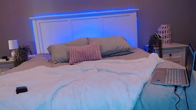 Snapshot of Naughty_pussy2cum chatting on January 3, 2025, 10:29 pm Naughty pussy2cum online show from January 3, 2025, 10:29 pm