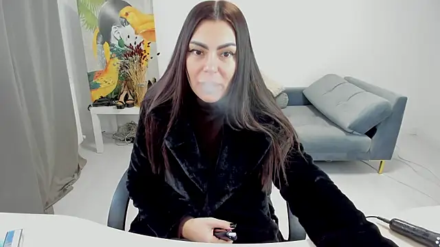 kilenyapatrice online show from January 11, 2026, 12:12 pm