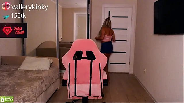 VelleryKinky online show from September 19, 2025, 9:30 pm