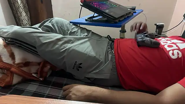 sexyboy09 online show from October 28, 2025, 12:26 pm