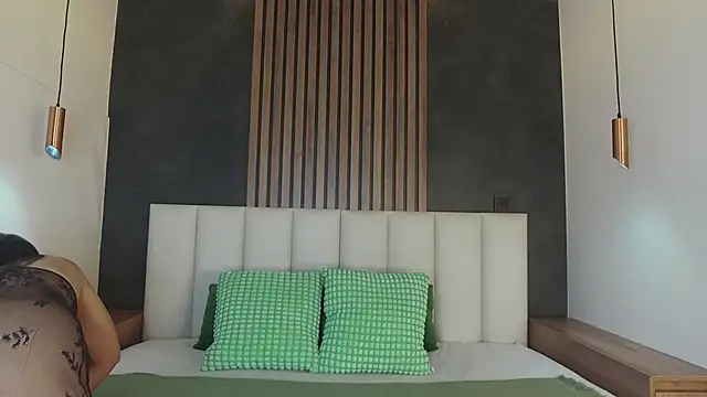 Snapshot of JaylaScott__ chatting on October 1, 2025, 11:47 am JaylaScott online show from October 1, 2025, 11:47 am