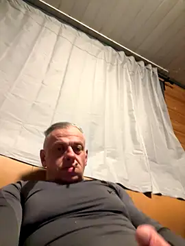 JakubW79 online show from October 26, 2025, 6:25 am