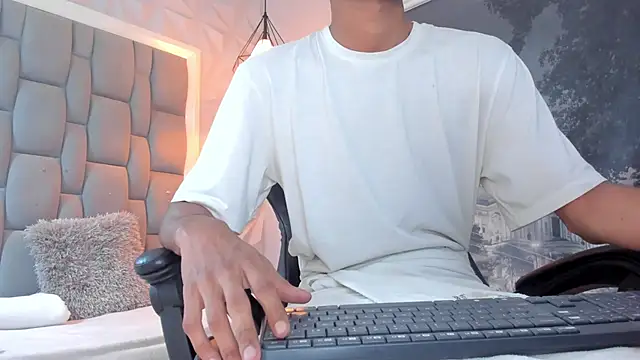 jiren xboy online show from January 12, 2025, 7:31 pm