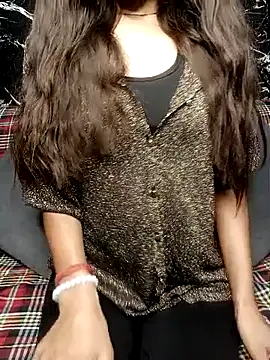 poojaji690 online show from January 16, 2026, 6:50 am