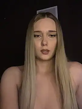 Snapshot of Alisa_Rise chatting on February 21, 2025, 9:54 pm Alisa Rise online show from February 21, 2025, 9:54 pm