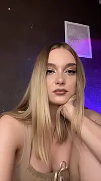 Snapshot of Alisa_Rise chatting on July 5, 2026, 2:38 am Alisa Rise online show from July 5, 2026, 2:38 am