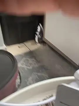 Snapshot of Curveysinaa chatting on March 13, 2025, 10:05 am Curveysinaa online show from March 13, 2025, 10:05 am