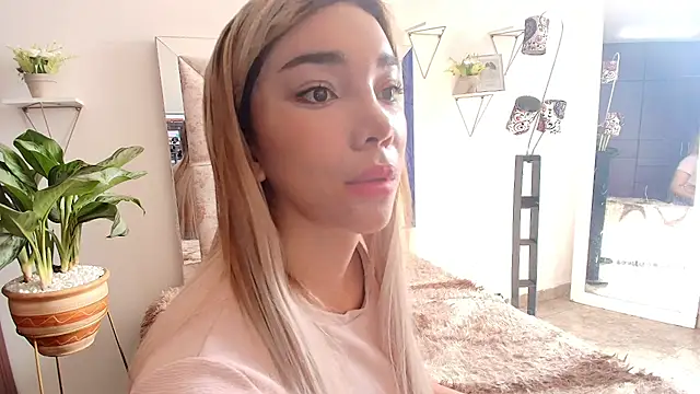 Snapshot of mariana_cruzz chatting on November 27, 2025, 2:50 pm mariana cruzz online show from November 27, 2025, 2:50 pm