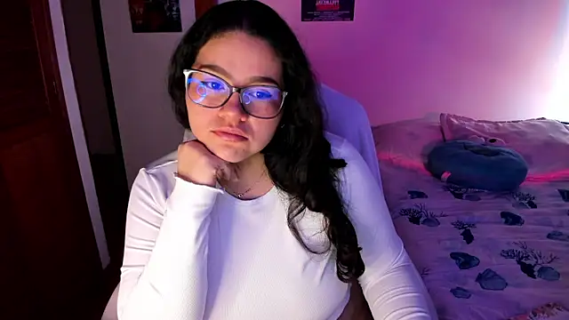 im mei online show from December 15, 2025, 2:34 pm